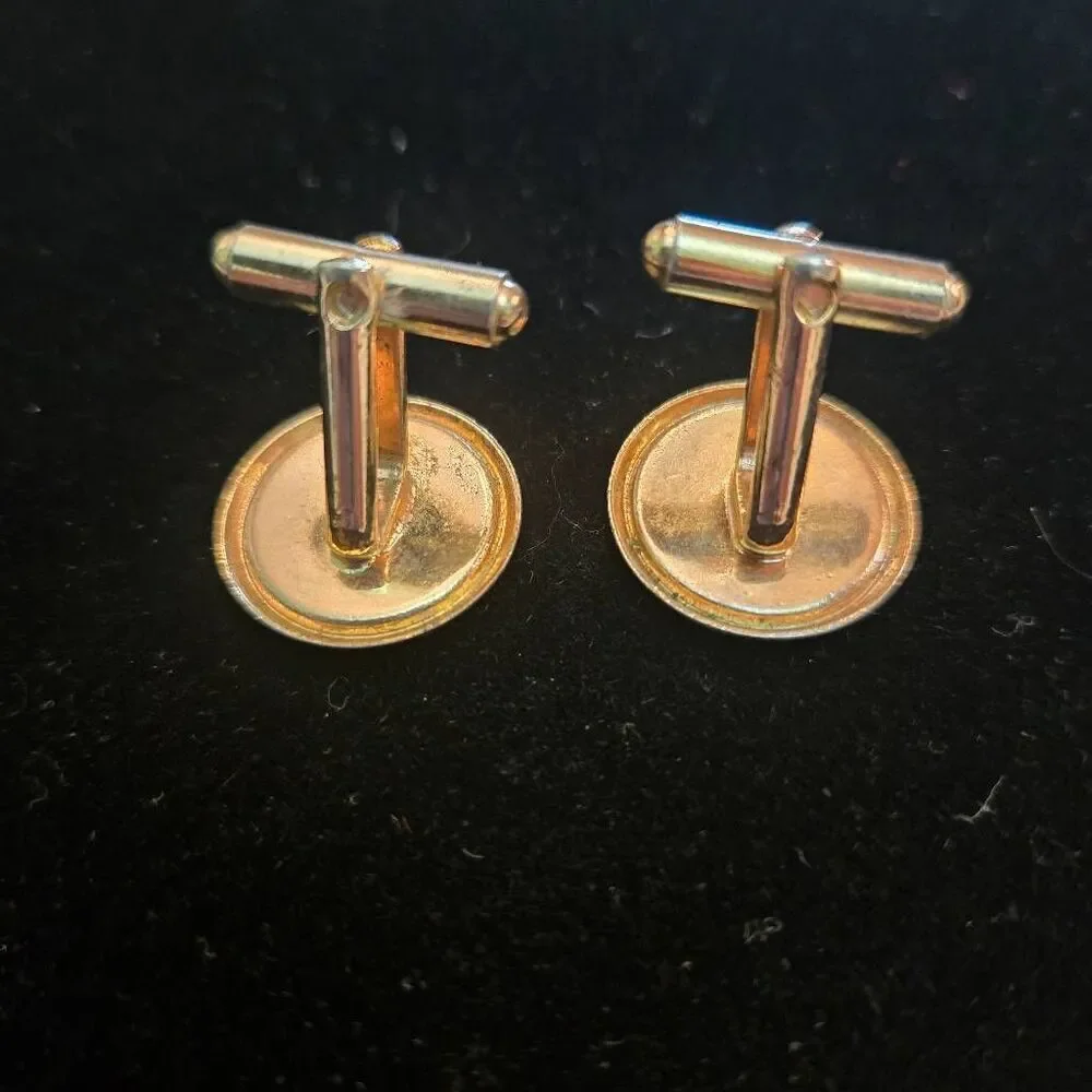 Vintage Gold Tone Mother of Pearl Cuff links